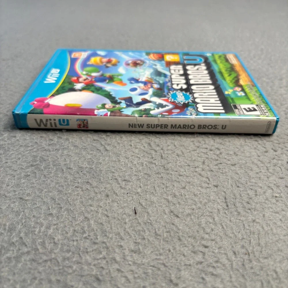 New Super Mario Bros. U Nintendo Wii U Video Game WUP-P-ARPE-USA 2012 Platformer